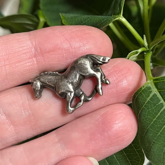 Vintage Jewelry - Vintage Sterling Silver Galloping Horse Pin/Pendant